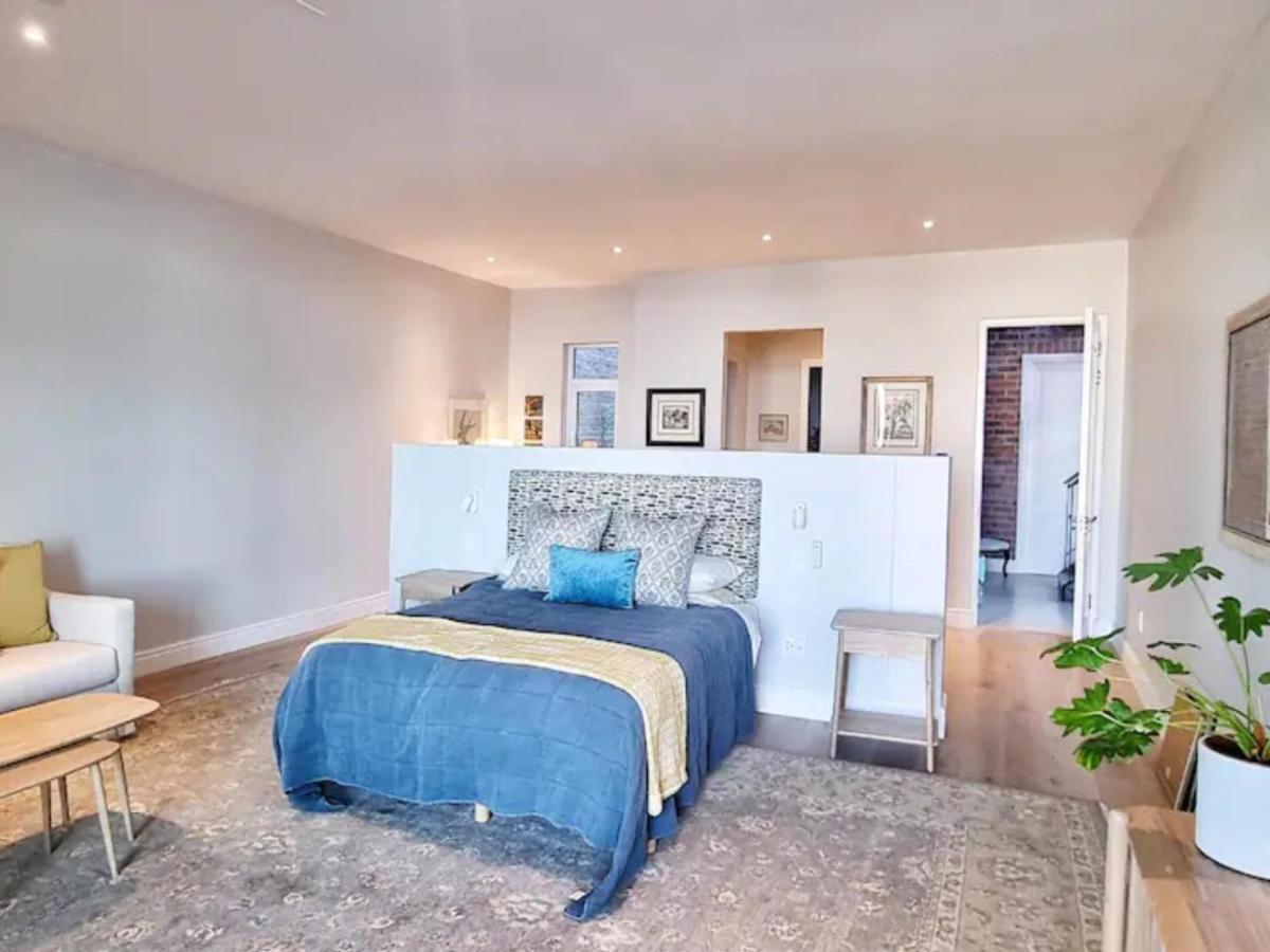 The Dragon Tree Guesthouse カーク・ベイ エクステリア 写真