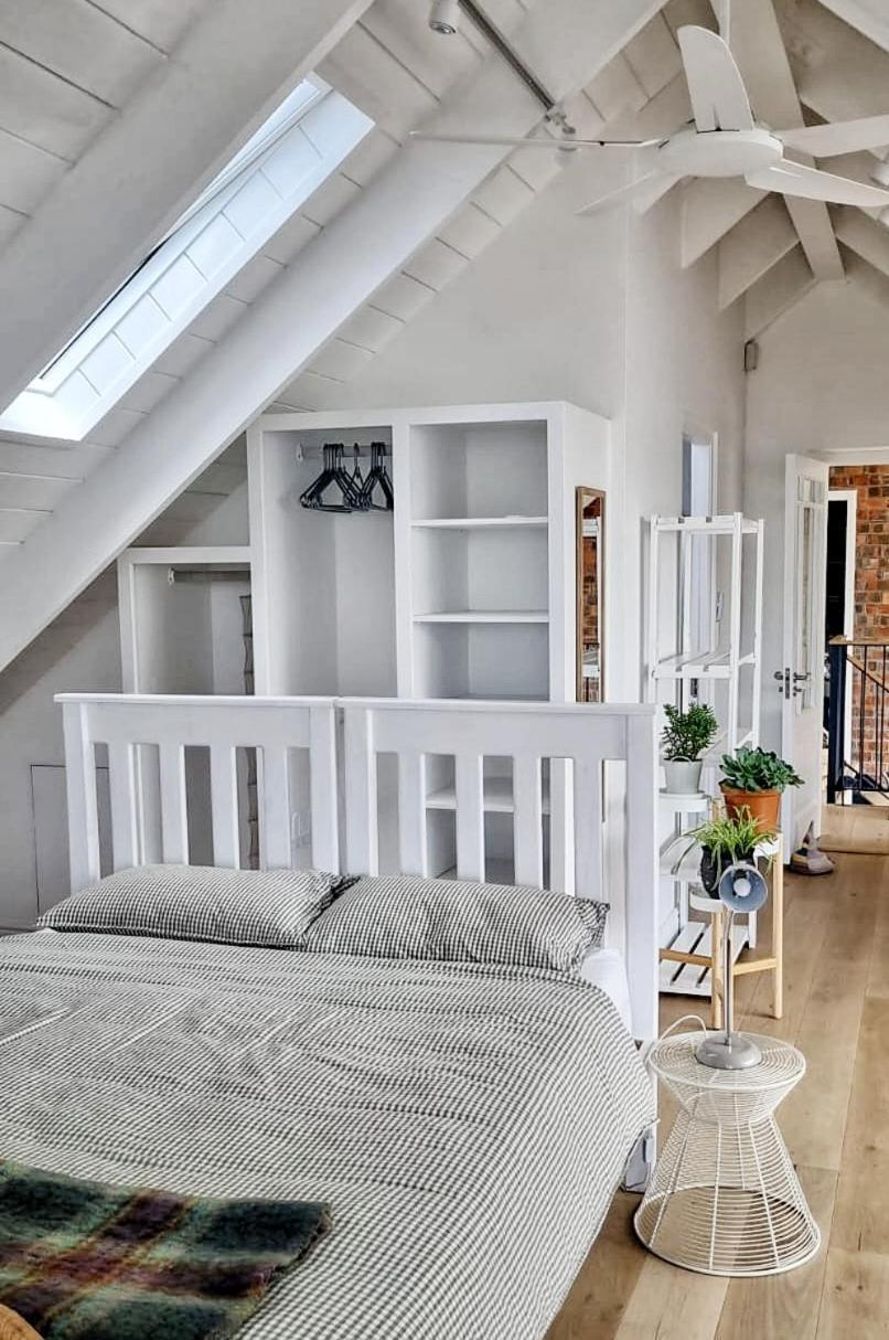 The Dragon Tree Guesthouse カーク・ベイ エクステリア 写真